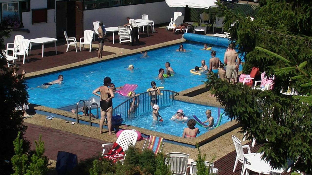 Egm-Lazy Hotel Exterior photo